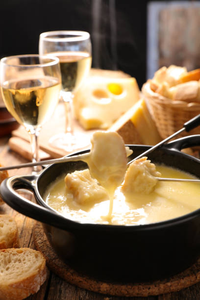 istock cheese fondue 864316134