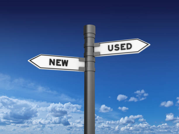 istock New Used Directional Sign 864388638