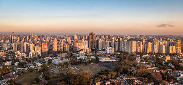 Vista aérea de la ciudad de Curitiba en puesta del sol - Curitiba, Paraná, Brasil photo