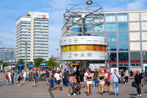 world clock at the alexanderplatz in berlin - alexanderplatz imagens e fotografias de stock