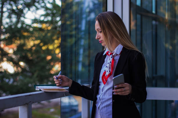 istock Business woman 864417804
