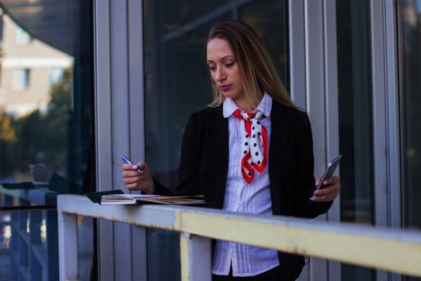 istock Business woman 864418824