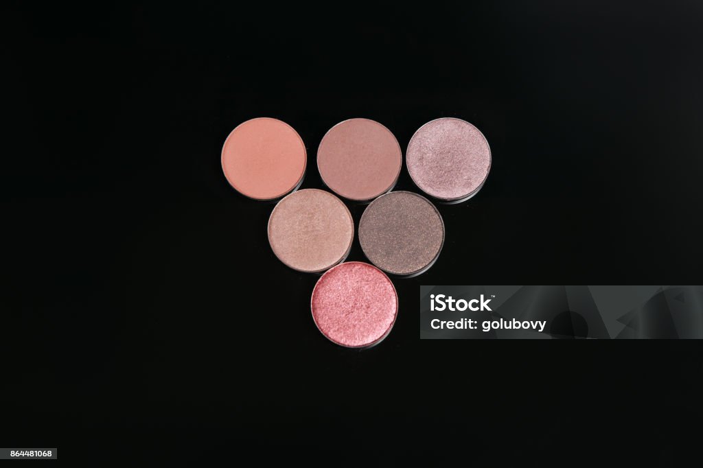 Set De Cosmética De Maquillaje Profesional Foto de stock y más banco de imágenes de A la moda - A la moda, Aplicar, Arriba de - iStock Set De Cosmética De Maquillaje Profesional Foto de stock y más banco de imágenes de A la moda - A la moda, Aplicar, Arriba de - iStock