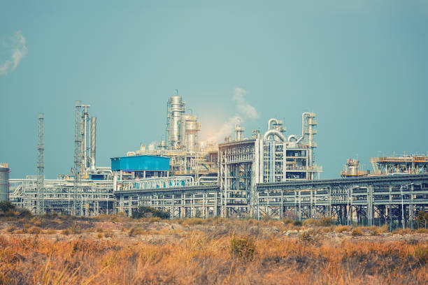 큰 산업 기름 탱크 - architecture chemical plant diesel fuel and power generation 뉴스 사진 이미지