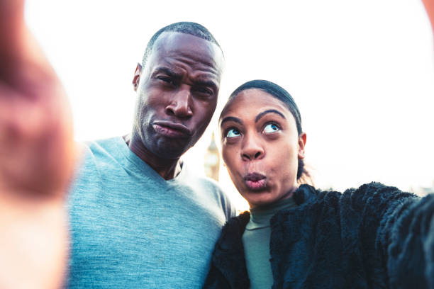 istock Couple Taking a Selfie during their visit to London 864499868