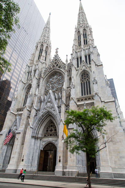 istock New York, the Cathedral of St. Patrick 864512492