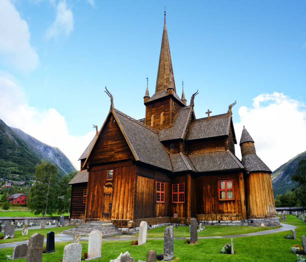 stavkirke de lom, noruega - lom church stavkirke norway fotografías e imágenes de stock