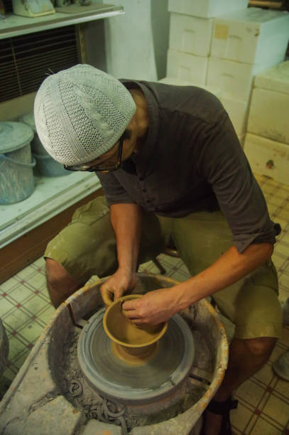 istock Ceramist,Craftsman,Craftsmanship 864547408
