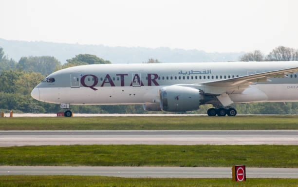 qatar airways boeing 787 - boeing 787 qatar airways airplane aerospace industry photos et images de collection