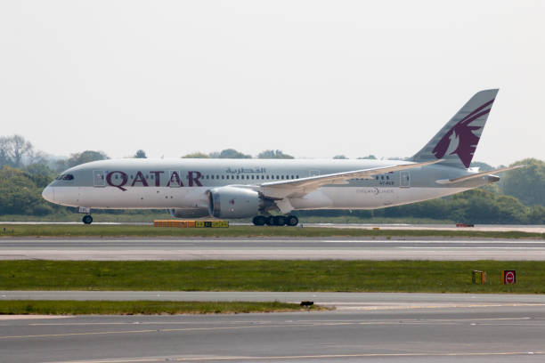 qatar airways boeing 787 - boeing 787 qatar airways airplane aerospace industry photos et images de collection