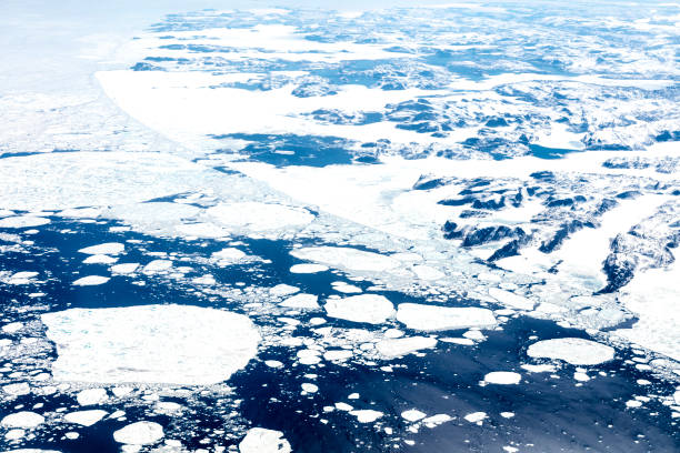 istock Ice floe, Greenland Sea 864573612