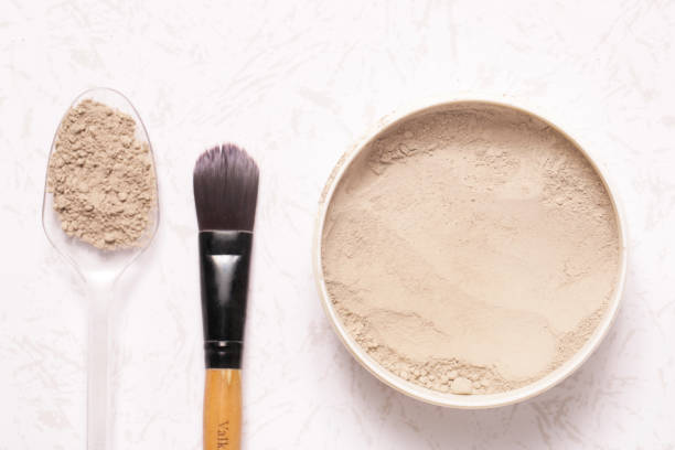 istock Clay powder facial mask 864590608