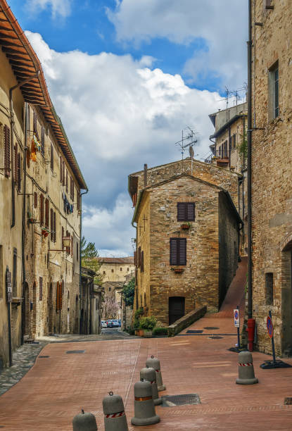 istock Street in San Gimignano, Italy 864618154