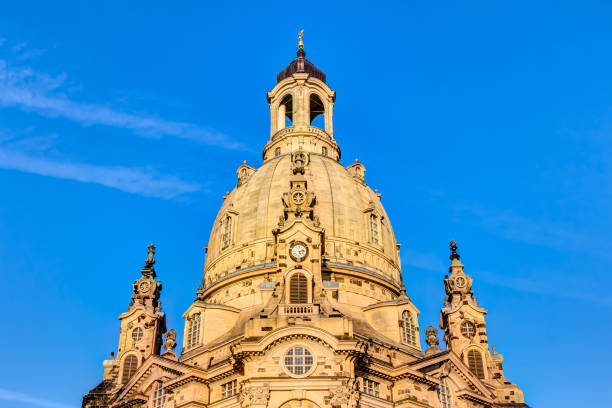 istock Frauenkirche in Dresden 864645960