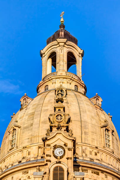 istock Frauenkirche in Dresden 864648338