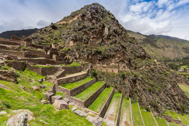 istock Ollantaytambo ruins 864674226