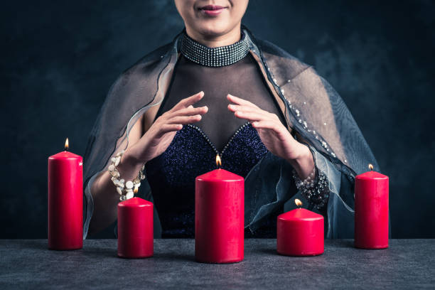 istock Fortune teller woman 864852240