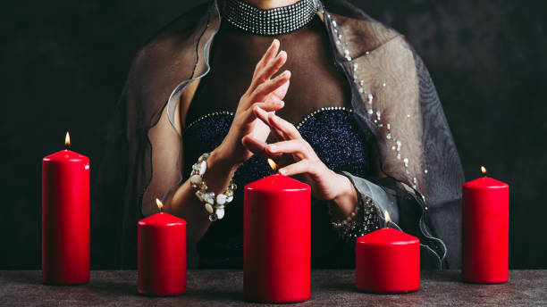 istock Fortune teller woman 864852716