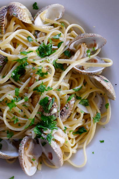 istock Seafood pasta with clams 865002342