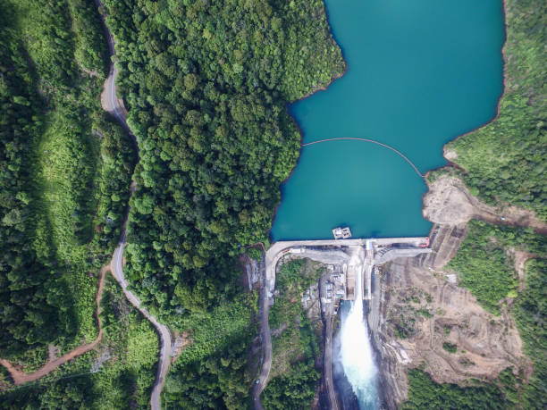гидроэлектростанция в южной части сулавеси - индонезия - hydroelectric power station фотографии стоковые фото и изображения