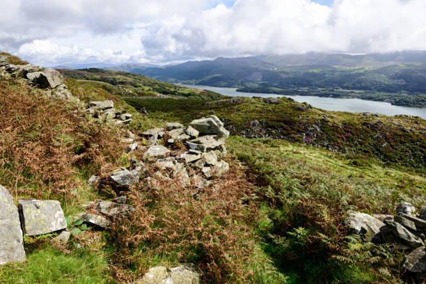 istock Mountains and River Mawddach,  Barmouth, Wales 865017198
