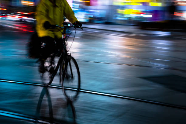 istock Cycling in the city 865030108
