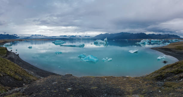 istock Glacier lagoon in iceland 865066434