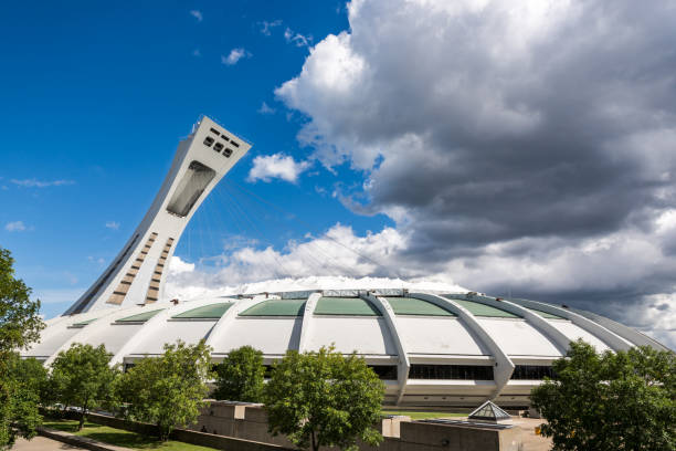 몬트리올, 캐나다에서 올림픽 경기장 - roof sport competitive sport the olympic games 뉴스 사진 이미지