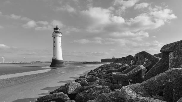 barsch rock leuchtturm new brighton wirral - perch rock lighthouse stock-fotos und bilder