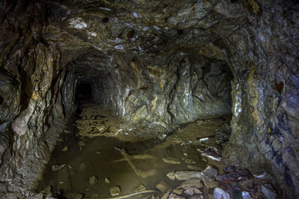 istock Flooded abandoned nickel mine 865094286