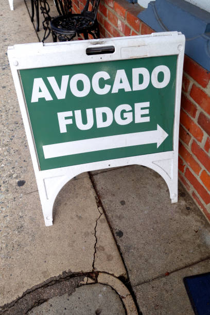 istock avocado fudge sign 865111332