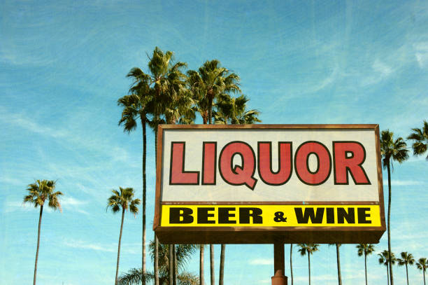 istock liqour store sign 865152776