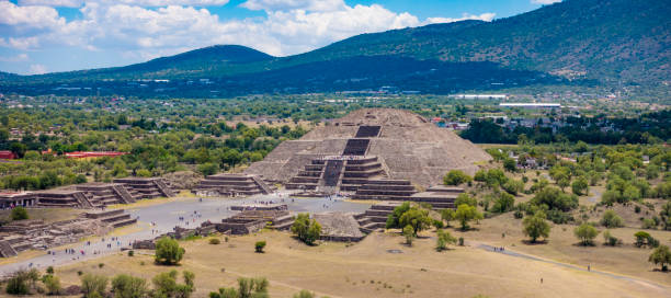 istock Teotihuacan Pyramids Mexico 865224038