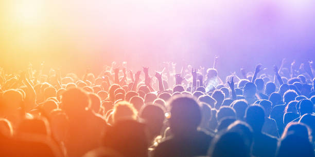 コンサートの群衆  - electronica ストックフォトと画像