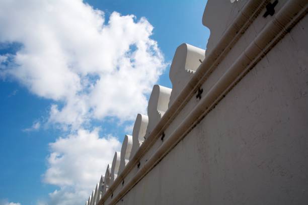 istock Palace wall in morning time 865271546