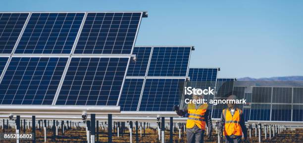 太陽熱発電所 - 太陽エネルギーのストックフォトや画像を多数ご用意 - 太陽エネルギー, ソーラーパネル, 太陽