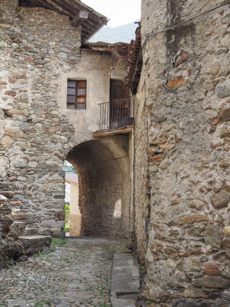 istock View of Settimo Vittone old city centre 865320110