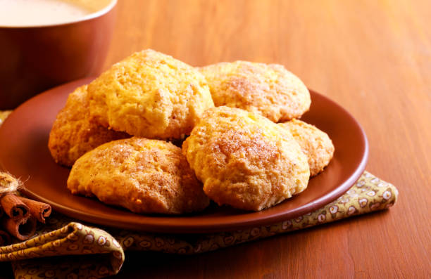 istock Soft buttermilk cinnamon cookies on plate 865341158