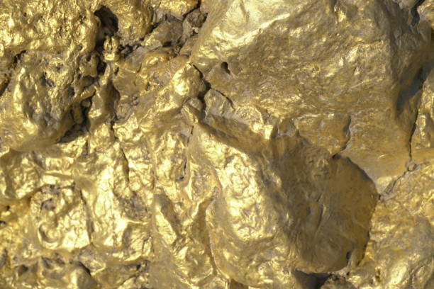 istock gold jewelry gold background extraction 865374558