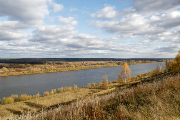 istock Beautiful autumn landscape 865449526