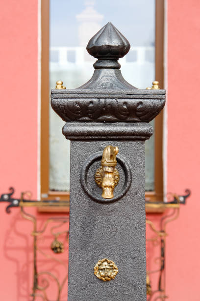 istock Water tap on italian street 865470566