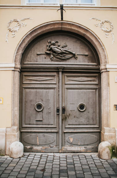 istock Ancient doorway in Buda part of budapest, Hungary. 865521340