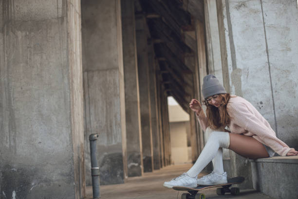 istock Skater girl relaxing 865537322