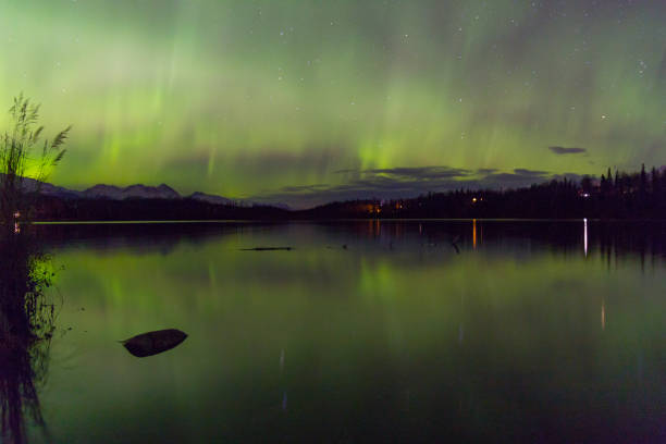 istock Beautiful night on the lake 865578156