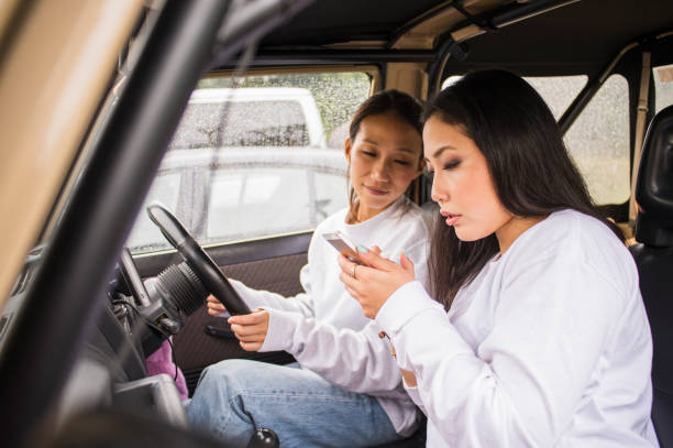 istock Women relaxing in the car 865628666