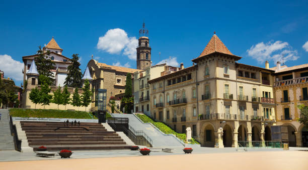 istock Main square of Manlleu, Spain 865648088
