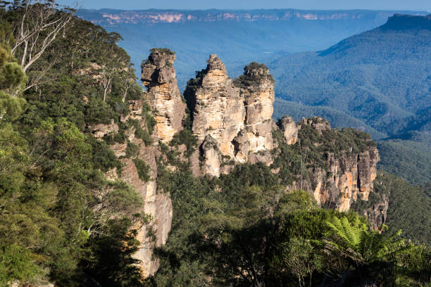istock The Threes Sisters in The Blue Mountains 865689316