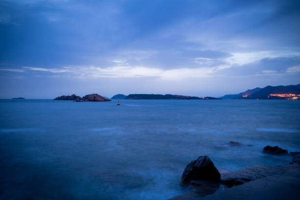 istock Croatian cold sea landscape 865710154