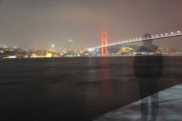 イスタンブール - suspension bridge 写真 ストックフォトと画像