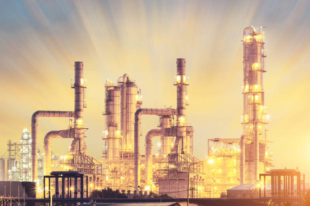 istock Oil refinery plant 865776998